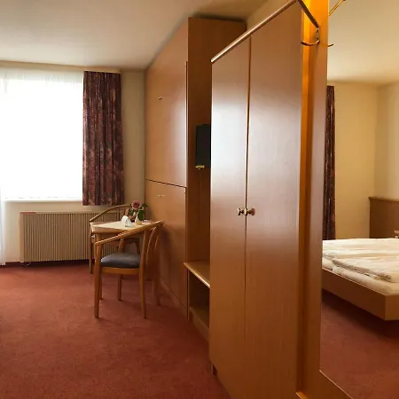 Gaestehaus Kaiserkrone Konukevi 3*