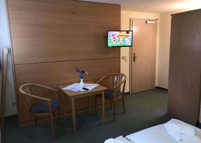 Gaestehaus Kaiserkrone 3* Schona